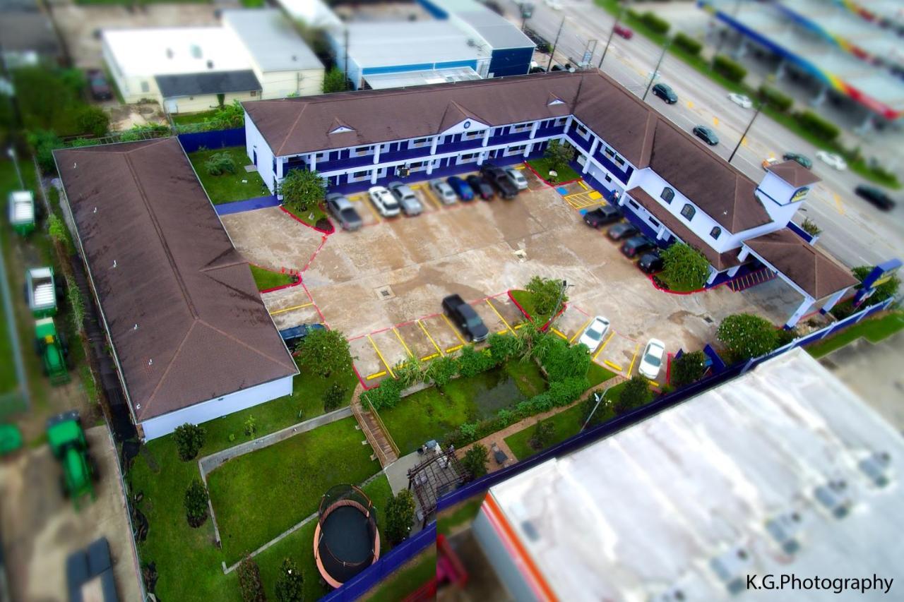 Scottish Inn And Suites Houston-Jones Road Kültér fotó