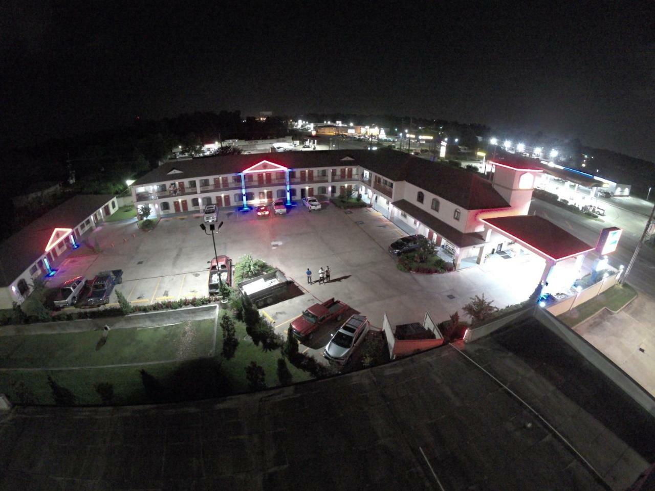 Scottish Inn And Suites Houston-Jones Road Kültér fotó